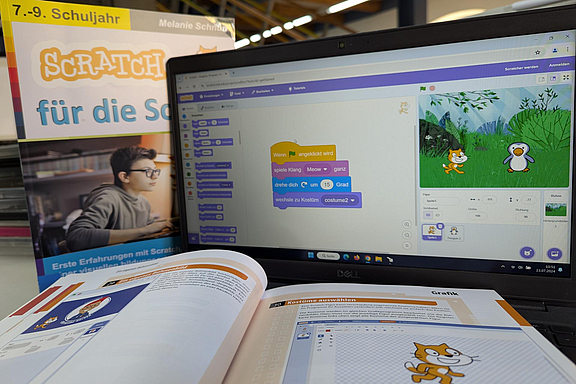 bibliothek-scratch_c_SNO.jpg